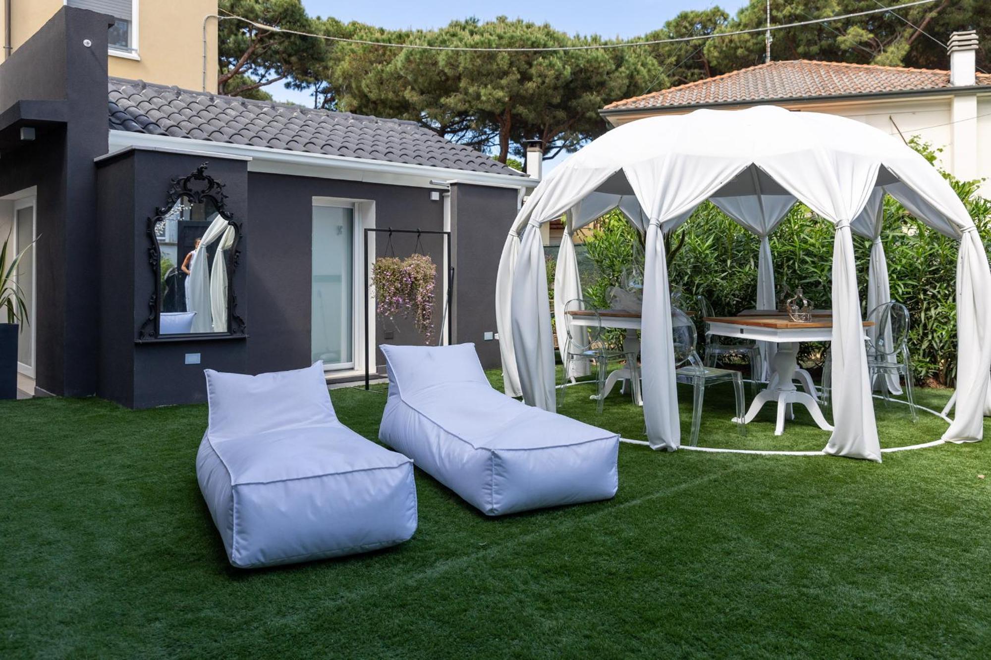 Villa Monti Suites&Aparts 切塞纳蒂科 外观 照片