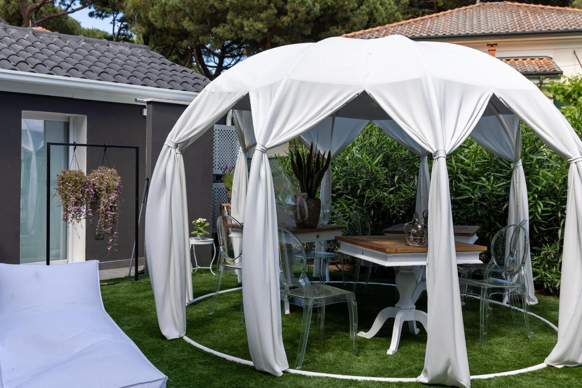 Villa Monti Suites&Aparts 切塞纳蒂科 外观 照片