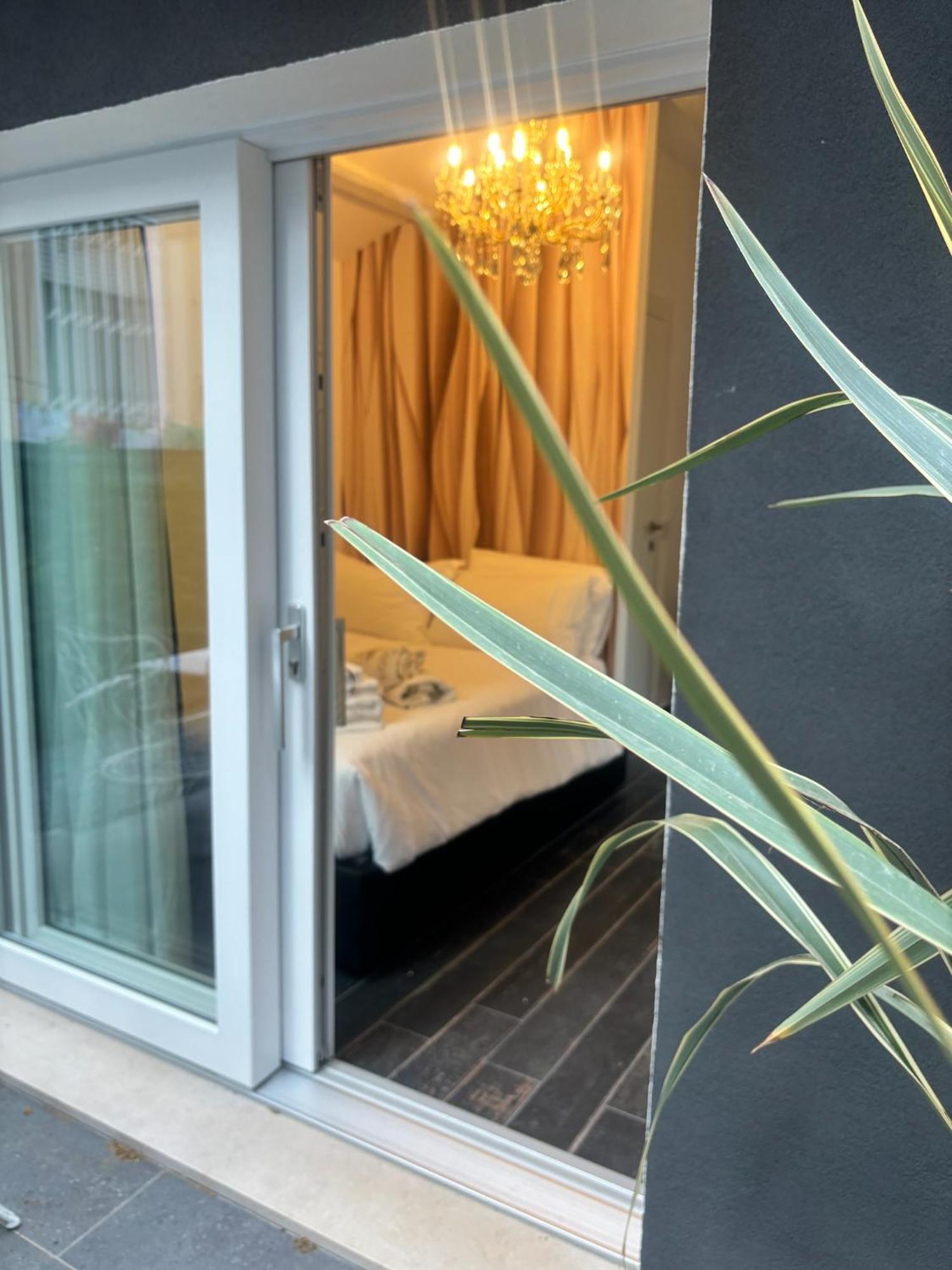 Villa Monti Suites&Aparts 切塞纳蒂科 外观 照片