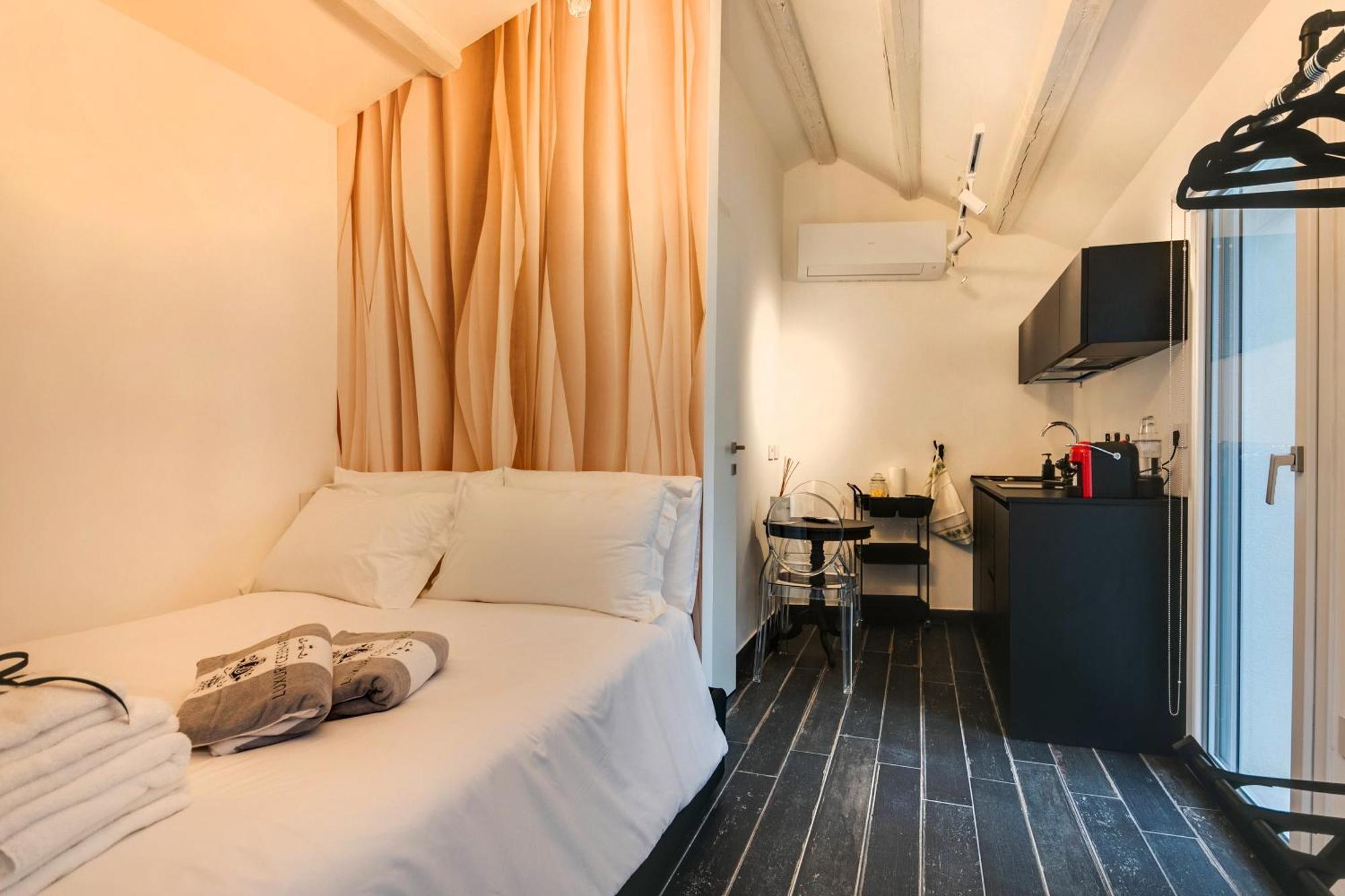 Villa Monti Suites&Aparts 切塞纳蒂科 外观 照片