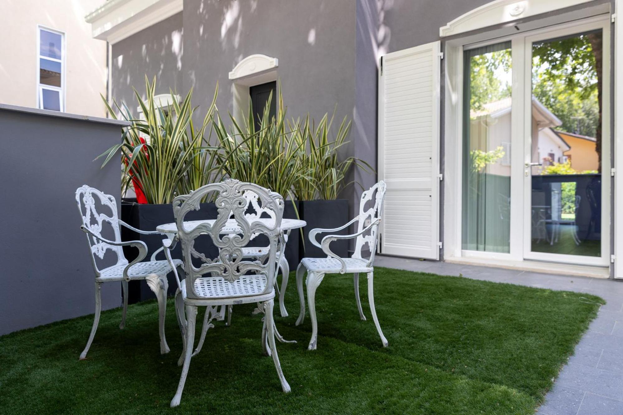 Villa Monti Suites&Aparts 切塞纳蒂科 外观 照片